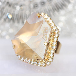 טבעת ענקית, טבעת זהב ענקית, טבעת לאירוע, טבעת קריסטל גדולה, טבעת מיוחדת אסימטרית , תכשיטים לערב